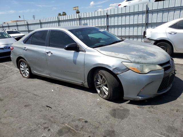 4T1BF1FK4FU037314 - 2015 TOYOTA CAMRY LE SILVER photo 4