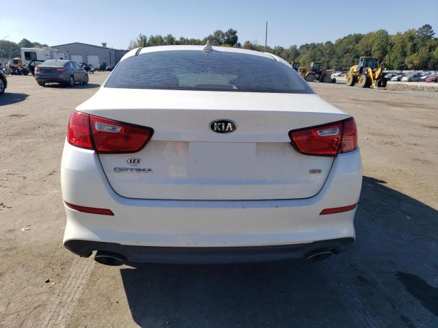 KNAGM4A71F5639972 - 2015 KIA OPTIMA LX WHITE photo 6