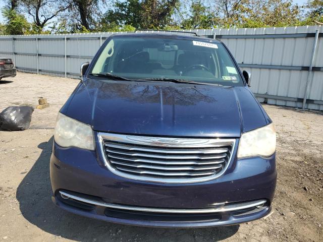 2C4RC1CG0CR369142 - 2012 CHRYSLER TOWN & COU TOURING L BLUE photo 5