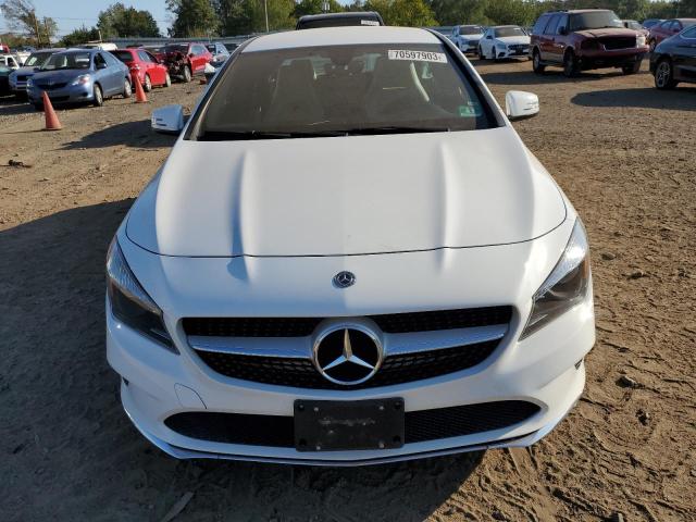 WDDSJ4GB8JN633067 - 2018 MERCEDES-BENZ CLA 250 4MATIC WHITE photo 5