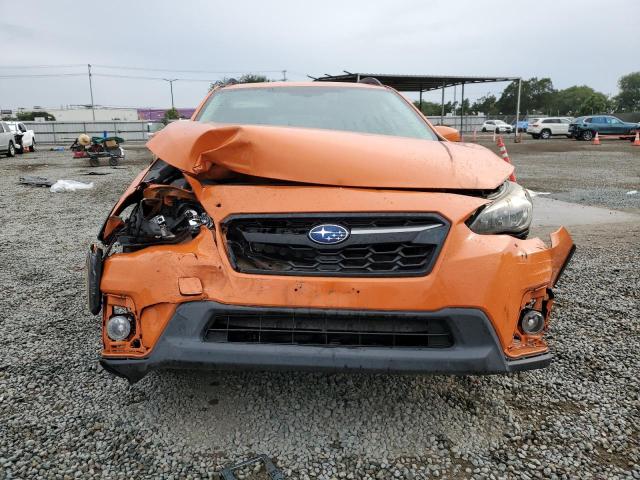 JF2GTAEC5KH229617 - 2019 SUBARU CROSSTREK PREMIUM ORANGE photo 5