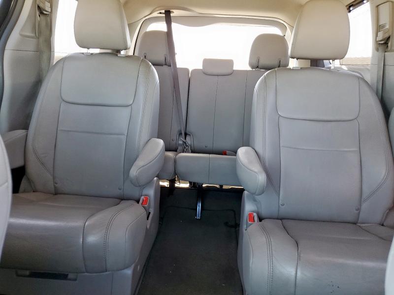 5TDDK3DCXFS107497 - 2015 TOYOTA SIENNA XLE GRAY photo 10