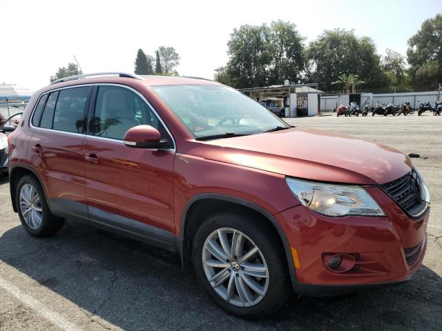 WVGAV7AX9BW000472 - 2011 VOLKSWAGEN TIGUAN S ბურგუნდია ფოტო 4