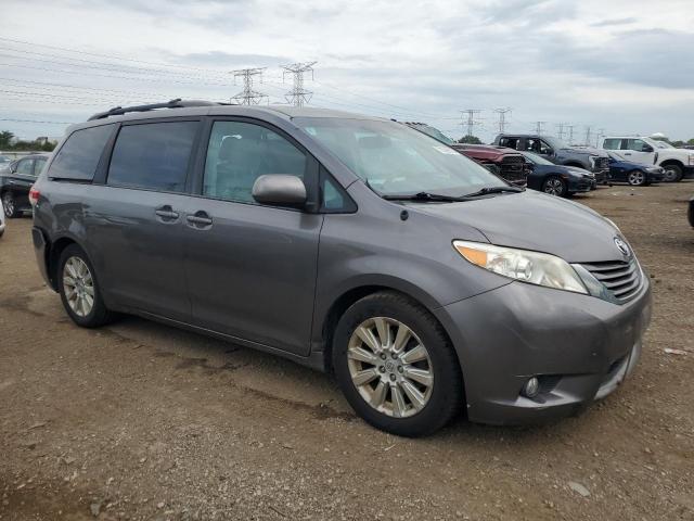 5TDDK3DC4DS054440 - 2013 TOYOTA SIENNA XLE GRAY photo 4