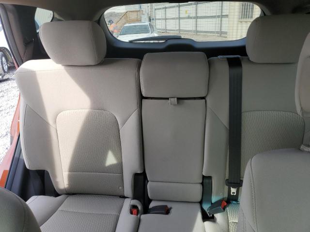 5XYZU3LB2JG522036 - 2018 HYUNDAI SANTA FE S ORANGE photo 10