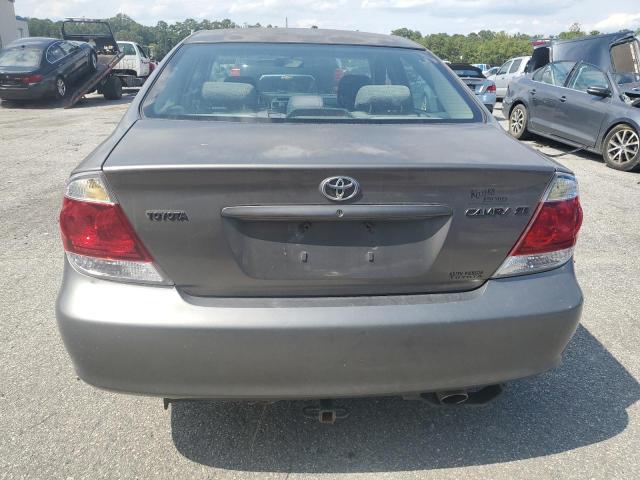 4T1BE30K35U964066 - 2005 TOYOTA CAMRY LE GRAY photo 6