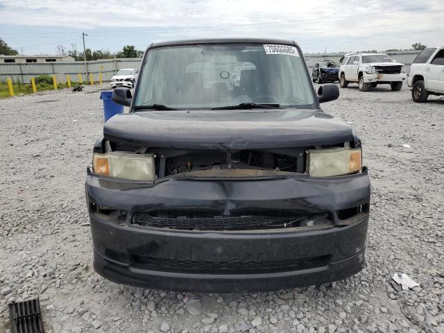 JTLKT334450203520 - 2005 TOYOTA SCION XB BLACK photo 5
