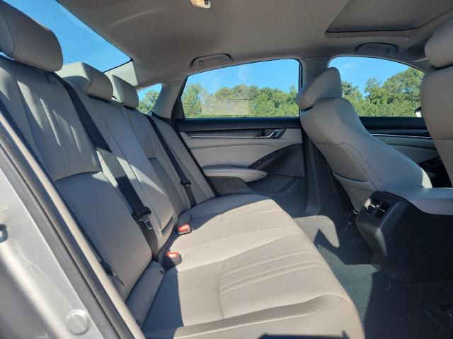 1HGCV2F98KA024920 - 2019 HONDA ACCORD TOURING Silber Foto 10