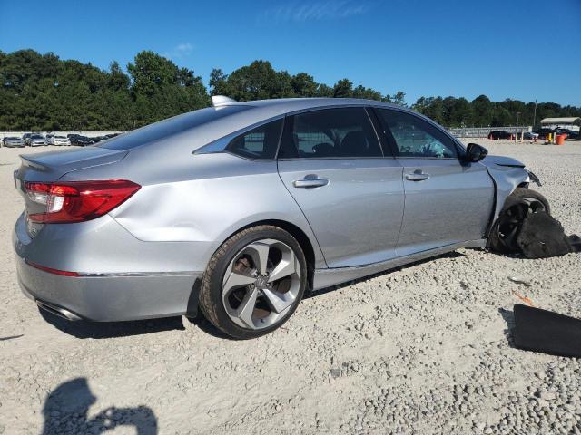 1HGCV2F98KA024920 - 2019 HONDA ACCORD TOURING Silber Foto 3