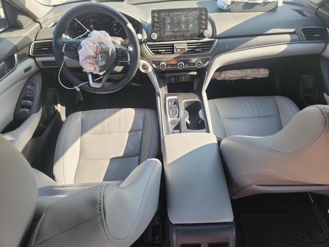 1HGCV2F98KA024920 - 2019 HONDA ACCORD TOURING Silber Foto 8