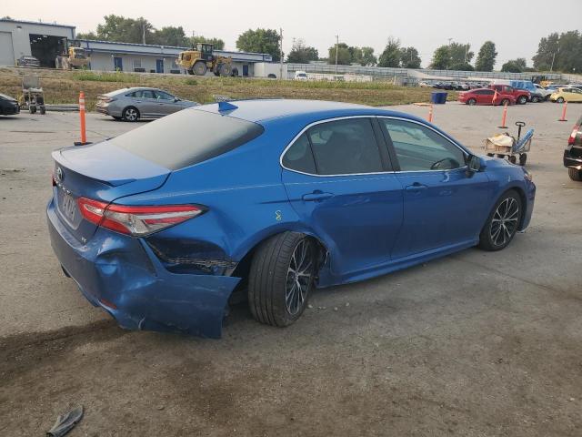 4T1B11HK8KU226618 - 2019 TOYOTA CAMRY L BLUE photo 3