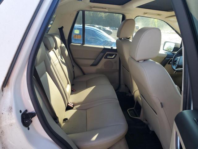 SALFT2BNXAH185224 - 2010 LAND ROVER LR2 HSE TECHNOLOGY WHITE photo 11