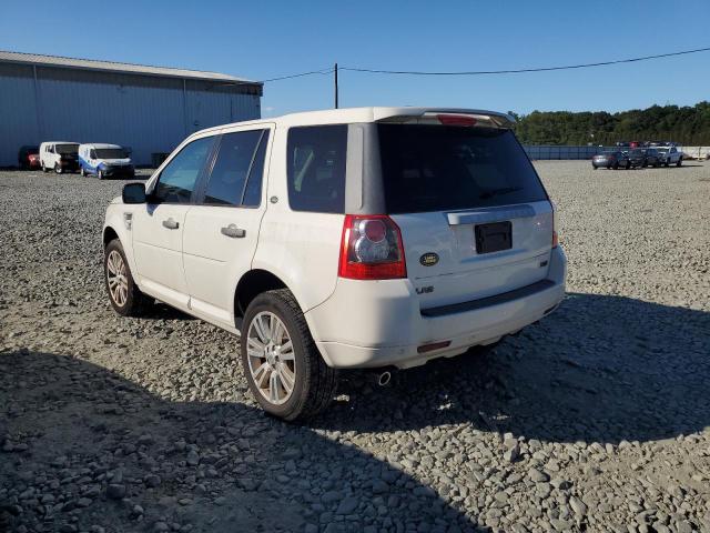 SALFT2BNXAH185224 - 2010 LAND ROVER LR2 HSE TECHNOLOGY WHITE photo 2