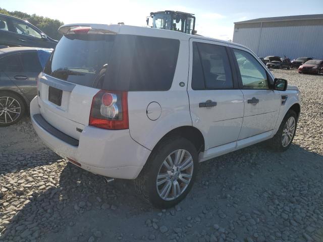 SALFT2BNXAH185224 - 2010 LAND ROVER LR2 HSE TECHNOLOGY WHITE photo 3