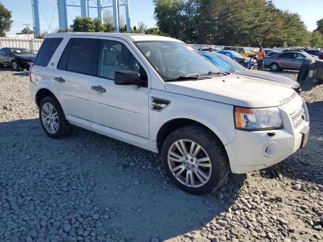 SALFT2BNXAH185224 - 2010 LAND ROVER LR2 HSE TECHNOLOGY WHITE photo 4