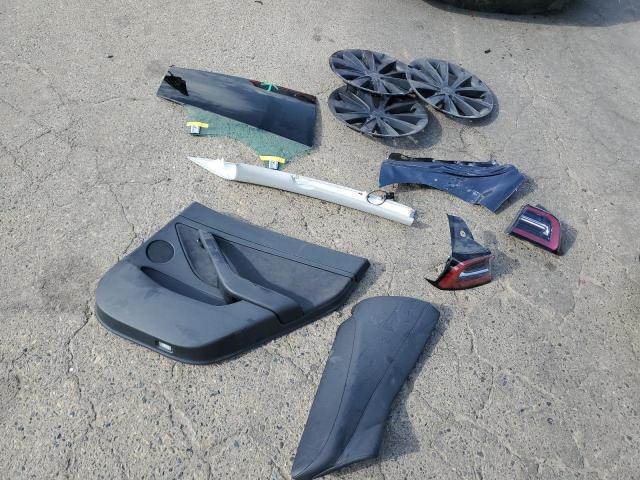 5YJ3E1EA4PF715963 - 2023 TESLA MODEL 3 Gri fotoğraf 12