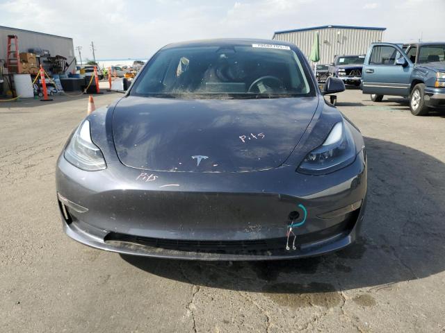 5YJ3E1EA4PF715963 - 2023 TESLA MODEL 3 Gri fotoğraf 5