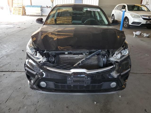 3KPF24AD1KE060828 - 2019 KIA FORTE FE Negro foto 5