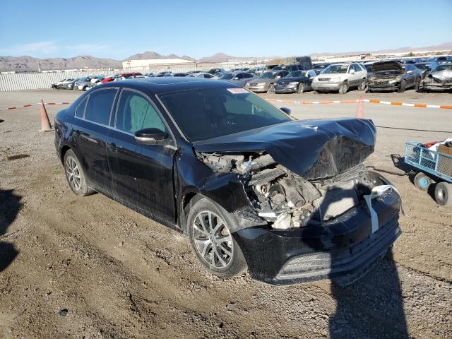 3VWDB7AJ2HM382632 - 2017 VOLKSWAGEN JETTA SE Noir photo 4