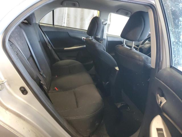 5YFBU4EE8DP211189 - 2013 TOYOTA COROLLA BASE Plata foto 10