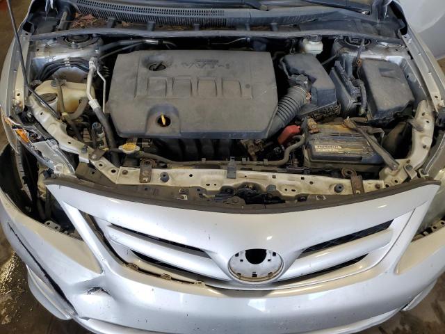 5YFBU4EE8DP211189 - 2013 TOYOTA COROLLA BASE Plata foto 11