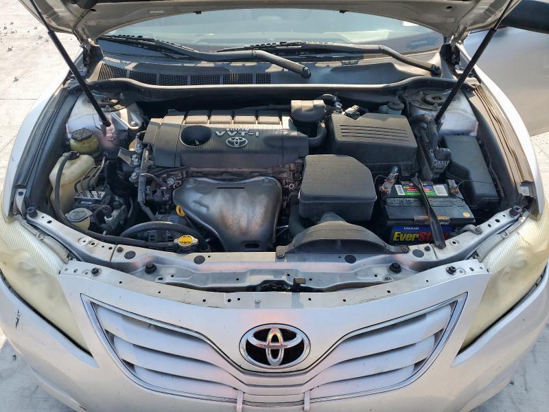 4T4BF3EK2AR014965 - 2010 TOYOTA CAMRY BASE SILVER photo 11