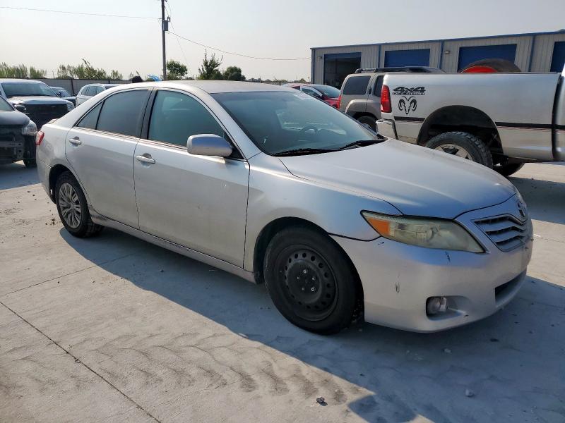 4T4BF3EK2AR014965 - 2010 TOYOTA CAMRY BASE SILVER photo 4
