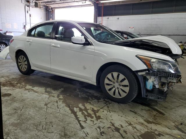 1HGCP26399A086620 - 2009 HONDA ACCORD LX WHITE photo 4