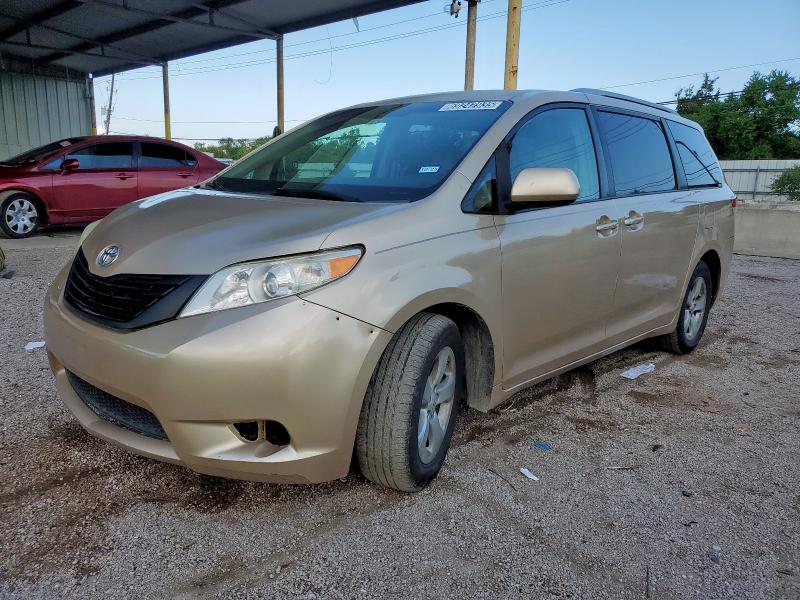 2011 TOYOTA SIENNA LE, 