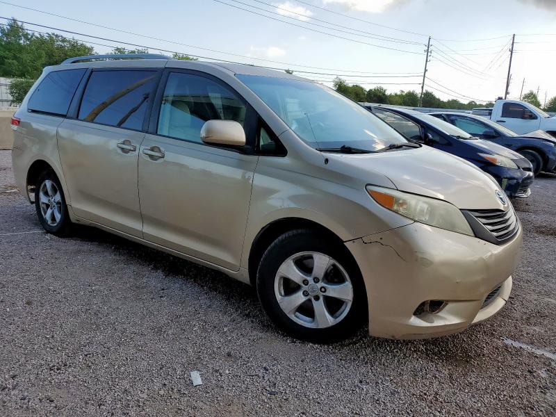 5TDKK3DC8BS145411 - 2011 TOYOTA SIENNA LE Złoty zdjęcie 4