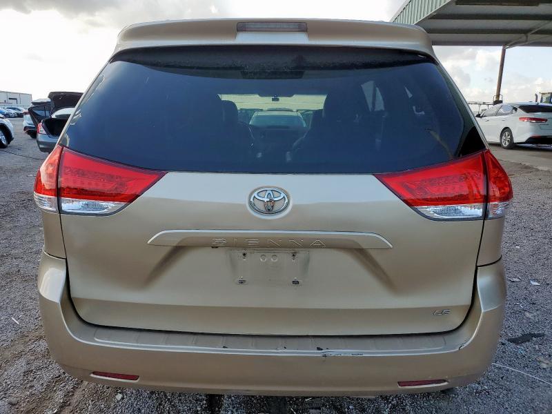 5TDKK3DC8BS145411 - 2011 TOYOTA SIENNA LE Złoty zdjęcie 6