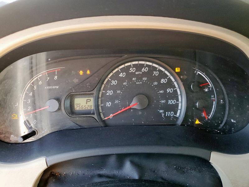 5TDKK3DC8BS145411 - 2011 TOYOTA SIENNA LE Złoty zdjęcie 9