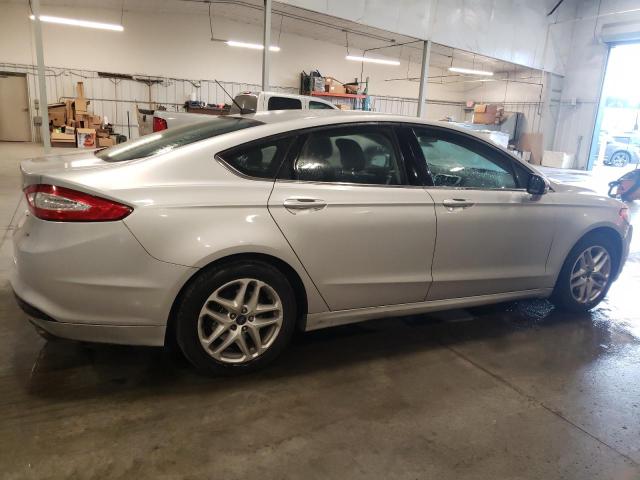 1FA6P0H73F5102577 - 2015 FORD FUSION SE SILVER photo 3