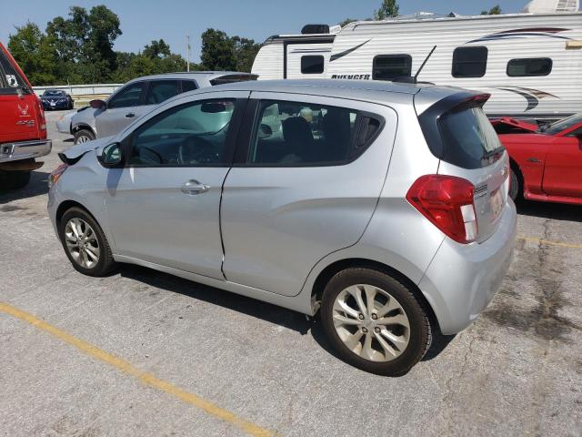 KL8CD6SA7NC012168 - 2022 CHEVROLET SPARK 1LT SILVER photo 2