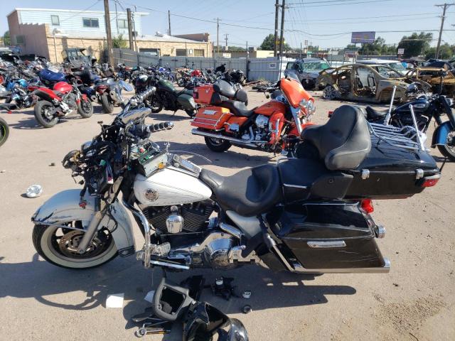 1HD1FCW162Y619113 - 2002 HARLEY-DAVIDSON FLHTCUI 白色 照片 3