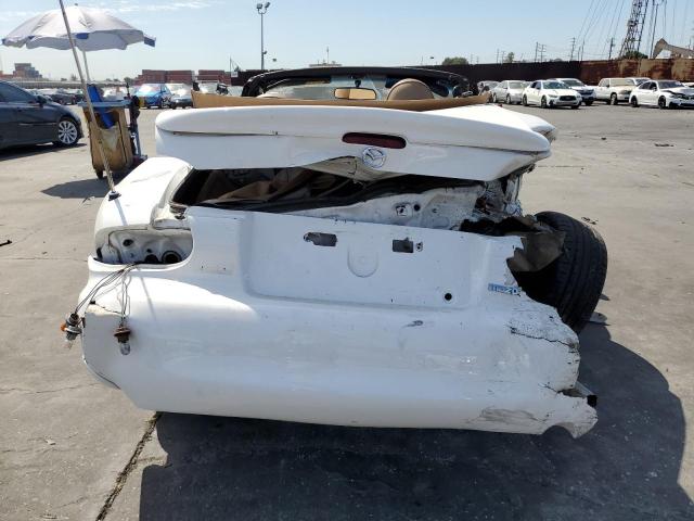 JM1NB353320224435 - 2002 MAZDA MX-5 MIATA BASE WHITE photo 6