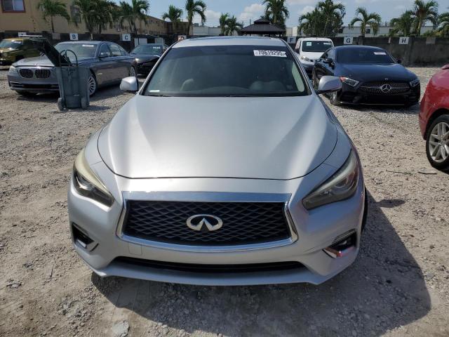 JN1EV7AP1JM357051 - 2018 INFINITI Q50 LUXE Серебристый фото 5