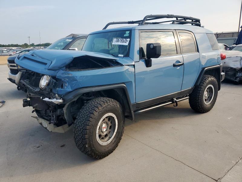 2014 TOYOTA FJ CRUISER, 