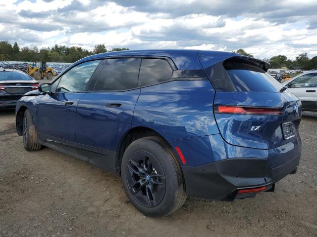 WB523CF09PCM61274 - 2023 BMW IX XDRIVE50 BLUE photo 2