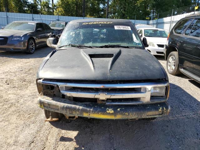 1GCCS19Z5S8168672 - 1995 CHEVROLET S TRUCK S10 BLACK photo 5