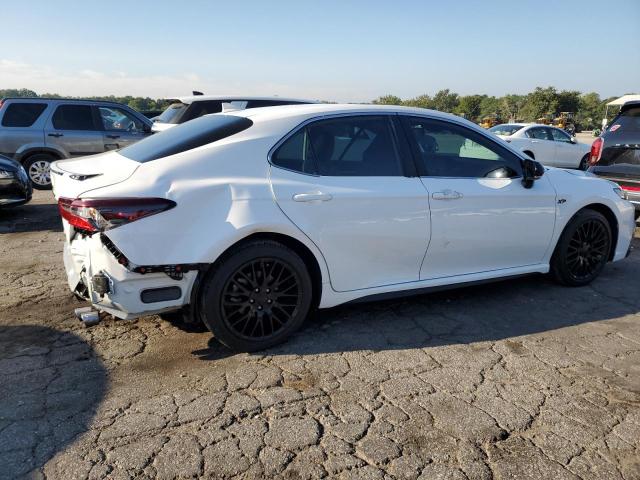 4T1G11AK8RU915648 - 2024 TOYOTA CAMRY SE NIGHT SHADE WHITE photo 3