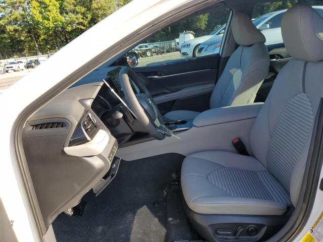 4T1G11AK8RU915648 - 2024 TOYOTA CAMRY SE NIGHT SHADE WHITE photo 7