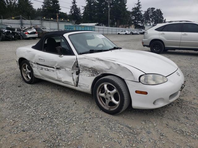 JM1NB353910205080 - 2001 MAZDA MX-5 MIATA BASE WHITE photo 4