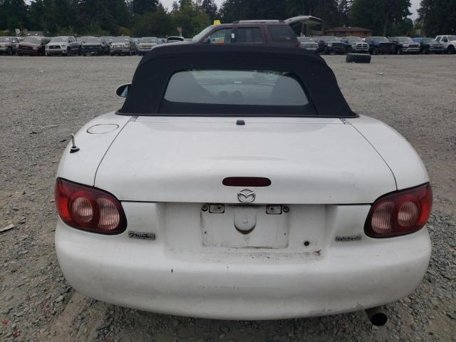 JM1NB353910205080 - 2001 MAZDA MX-5 MIATA BASE WHITE photo 6