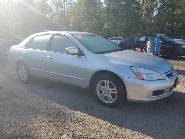 1HGCM56376A801531 - 2006 HONDA ACCORD SE Silber Foto 4