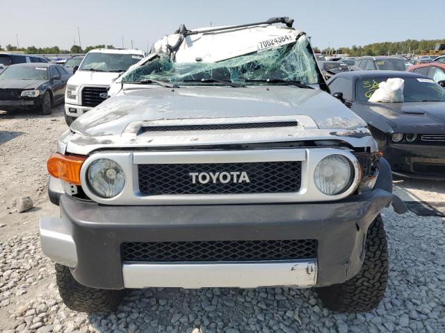 JTEBU11FX70090852 - 2007 TOYOTA FJ CRUISER SILVER photo 5