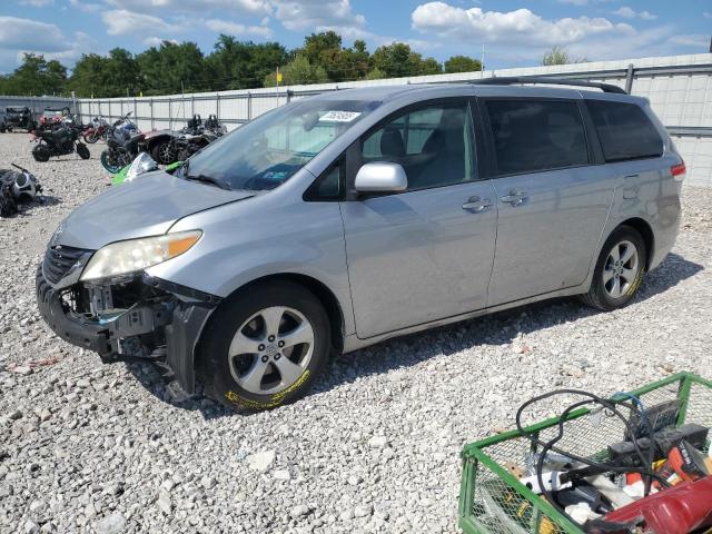 2011 TOYOTA SIENNA LE, 