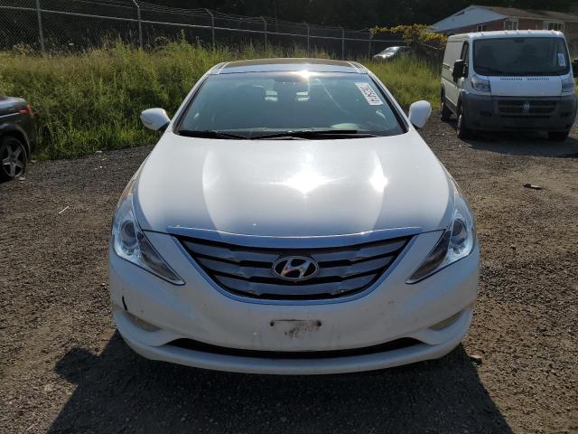 5NPEC4AC5CH315235 - 2012 HYUNDAI SONATA SE WHITE photo 5