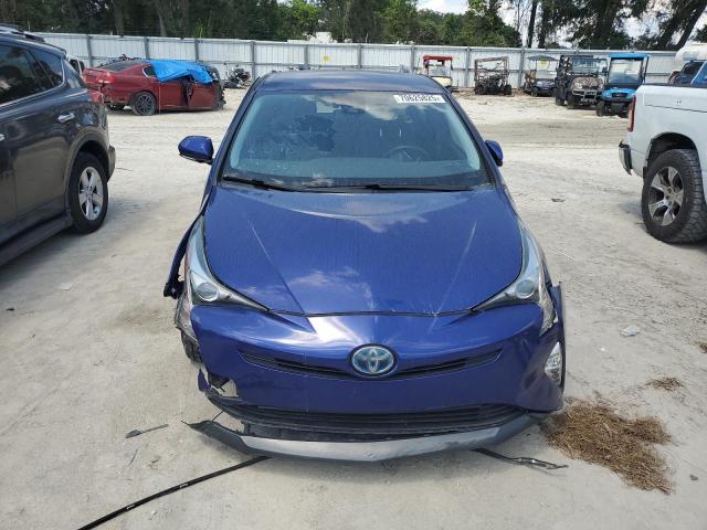 JTDKARFUXH3535724 - 2017 TOYOTA PRIUS BLUE photo 5