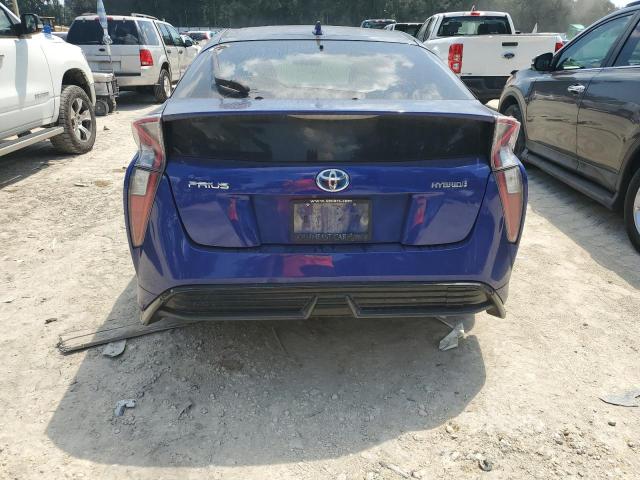 JTDKARFUXH3535724 - 2017 TOYOTA PRIUS BLUE photo 6